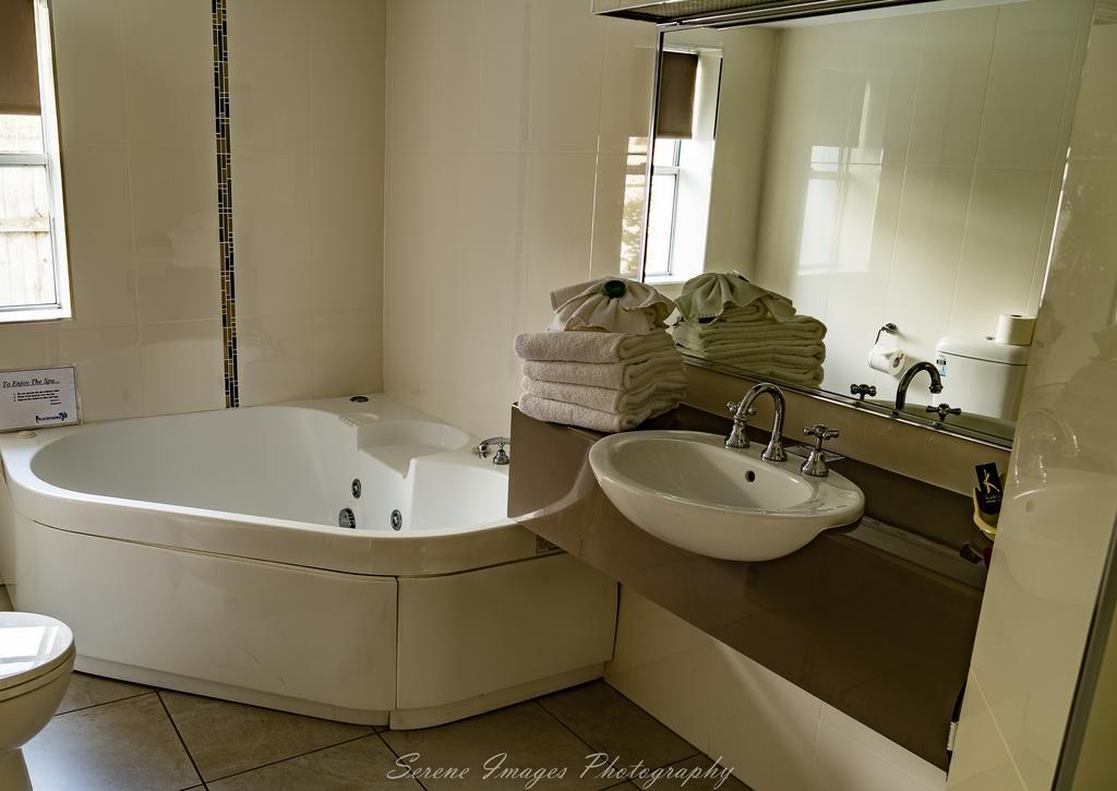 Ocean International Hotel Mackay Buitenkant foto
