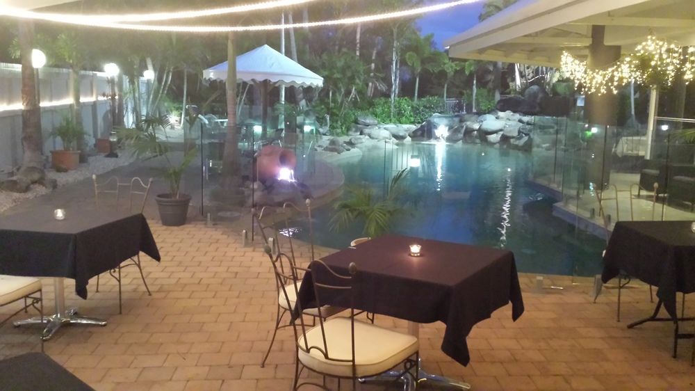 Ocean International Hotel Mackay Buitenkant foto